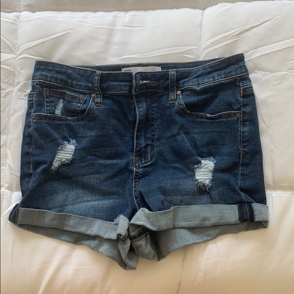 tilly’s high rise jean shorts!
